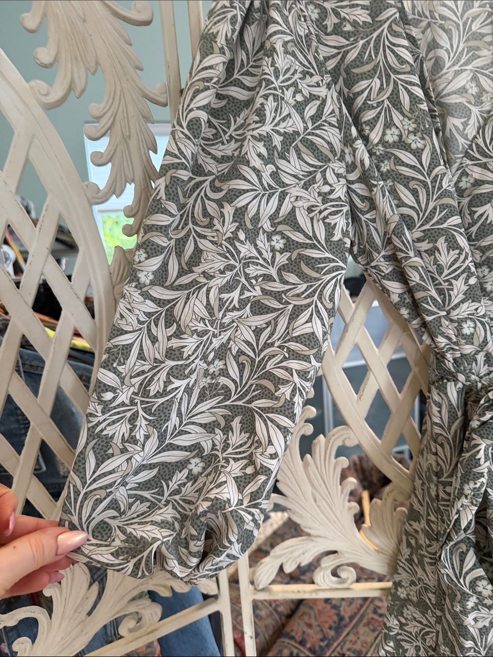 H&M Green and White Leaf-Print Dress - Picture 3 of 8